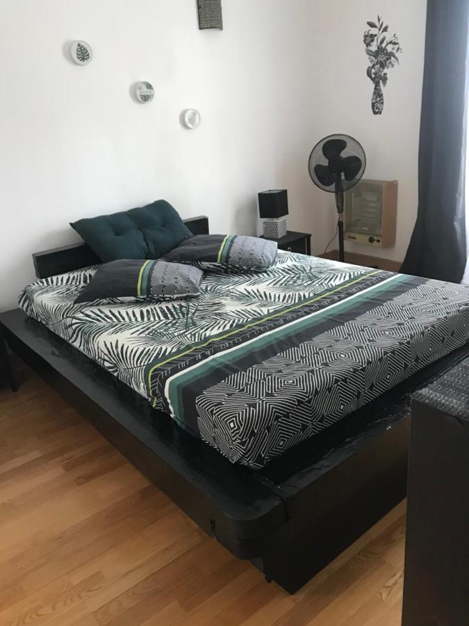 Chambre en Ardèche du Sud Saint-Remeze Esterno foto