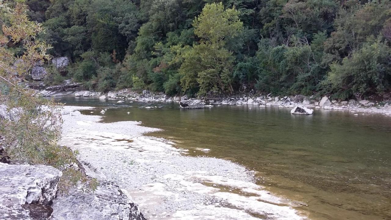 Chambre en Ardèche du Sud Saint-Remeze Esterno foto